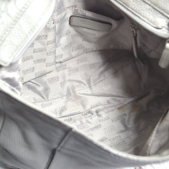 Michael Kors Bowery Large Leather Shoulder Bag - Picture 5 of 7